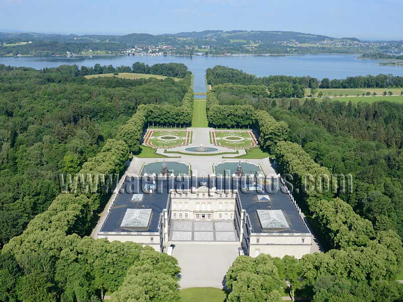 AERIAL VIEW photo of Herrenchiemsee Palace, Lake Chiemsee, Bavaria, Germany. LUFTAUFNAHME luftbild, Neues Schloss Herrenchiemsee, Bayern, Deutschland.