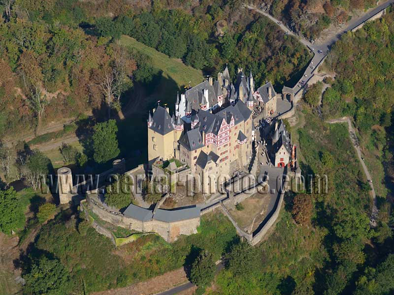 AERIAL VIEW photo of Eltz Castle, Rhineland-Palatinate, Germany. LUFTAUFNAHME luftbild, Burg Eltz, Rheinland-Pfalz, Deutschland.