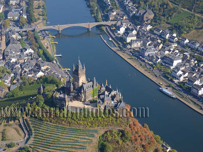 AERIAL VIEW photo of Cochem Castle, Rhineland-Palatinate, Germany. LUFTAUFNAHME luftbild, Reichsburg Cochem, Rheinland-Pfalz, Deutschland.