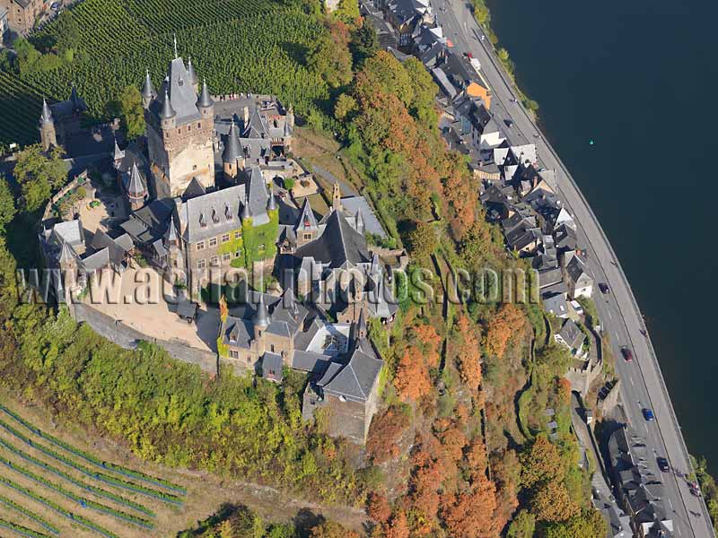 AERIAL VIEW photo of Cochem Castle, Rhineland-Palatinate, Germany. LUFTAUFNAHME luftbild, Reichsburg Cochem, Rheinland-Pfalz, Deutschland.