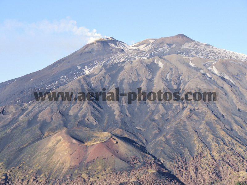 Aerial view, Mount Etna viewed from the northeast, Sicily, Italy. VEDUTA AEREA foto, Monte Etna, Italia.