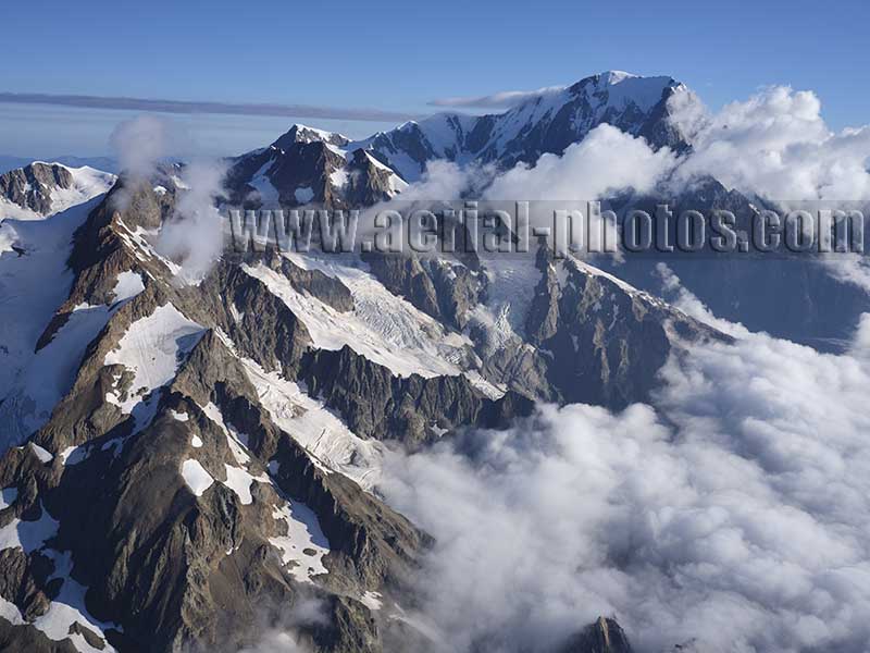 Aerial view of the Mont Blanc Massif, Aosta Valley, Italy. VEDUTA AEREA foto, Italia.