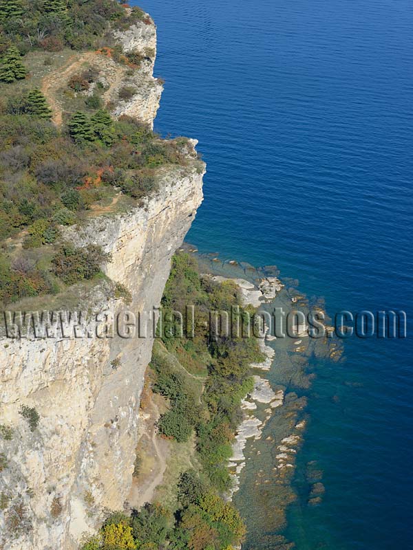 AERIAL VIEW photo of Rocca di Manerba, Lake Garda, Lombardy, Italy. VEDUTA AEREA foto, Lago di Garda, Lombardia, Italia.