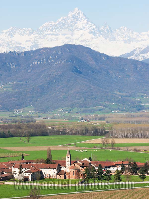 AERIAL VIEW photo of Staffarda Abbey and Mount Viso, Piedmont, Italy. VEDUTA AEREA foto, Abbazia di Staffarda e Monviso - Monte Viso, Piemonte, Italia.