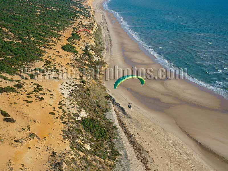 AERIAL VIEW photo of a paraglider, Matalascañas Beach, Andalusia, Spain. VISTA AEREA parapente, Andalucía, España.