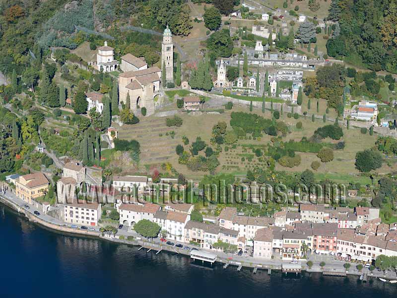 Aerial view, lakeside village, Morcote, Lake Lugano, Ticino, Switzerland. VISTA AEREA foto, Lago di Lugano, Svizzera.