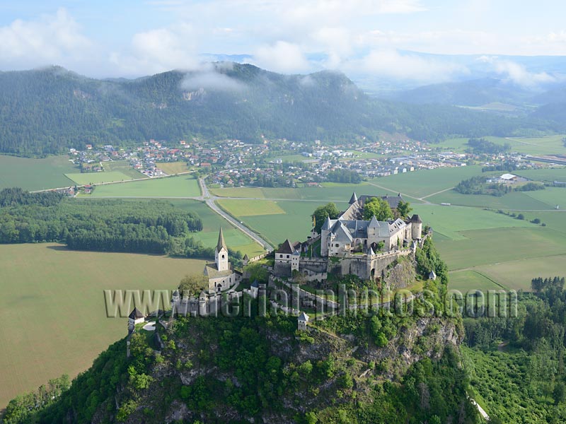 AERIAL VIEW photo of Hochosterwitz Castle, Carinthia, Austria. LUFTAUFNAHME luftbild, Burg Hochosterwitz, Kärnten, Österreich