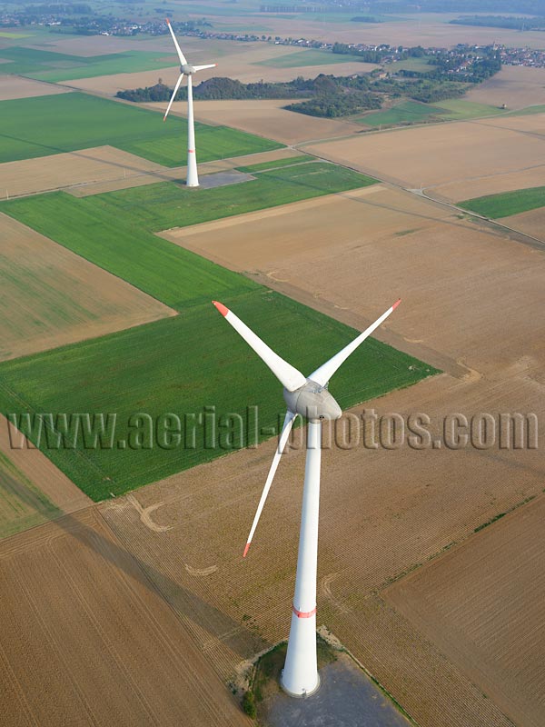 AERIAL VIEW photo of a wind turbine, Estinnes, Wallonia, Belgium. VUE AERIENNE éolienne, Wallonie, Belgique.