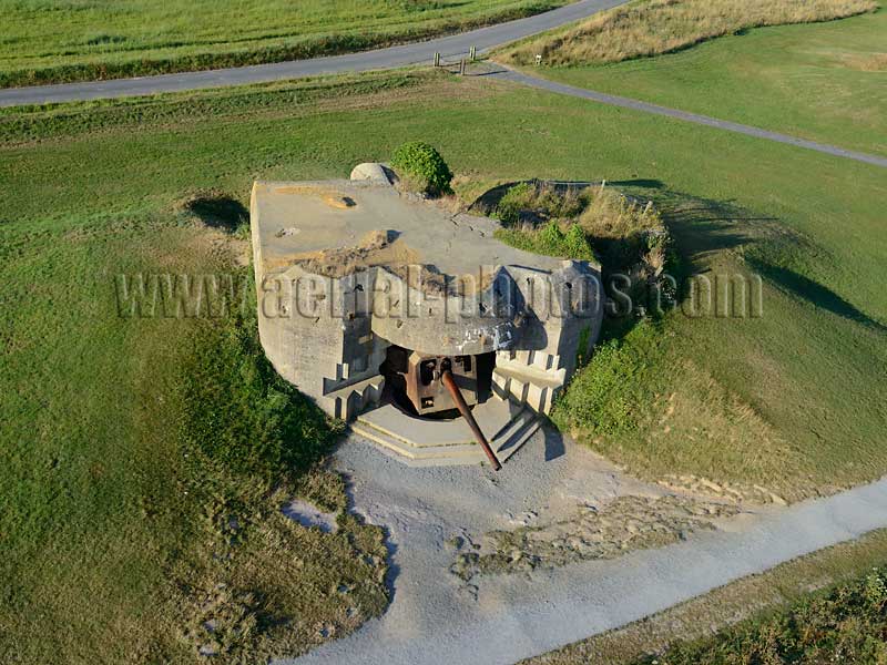 AERIAL VIEW photo of an artillery battery, Longues-sur-Mer, Normandy, France. VUE AERIENNE artillerie.