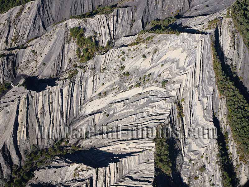 Aerial view of stratum in the Bléone Valley in the Alps, France. Vue aérienne.