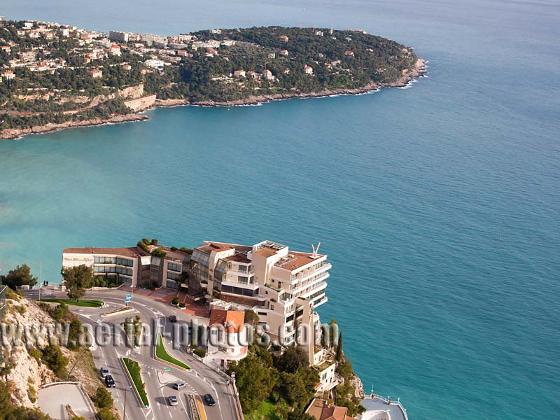 Aerial view of the Maybourne Riviera, a 5-star hotel on a clifftop above the Mediterranean Sea, France. Vue aérienne.