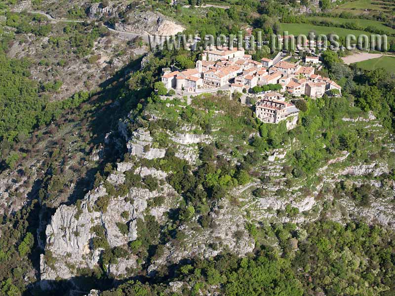 Aerial photo of Gourdon, a famous hilltop village overlooking the French Riviera. Vue aérienne.