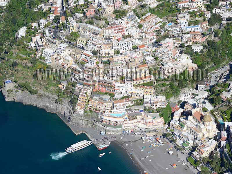 Aerial view of Positano, Amalfi Coast, Campania, Italy. VEDUTA AEREA foto, Costiera Amalfitana, Italia.