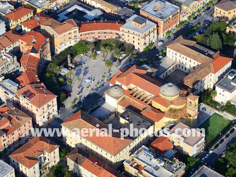 AERIAL VIEW photo of a plaza in Terracina, Lazio, Italy. VEDUTA AEREA foto, Italia.