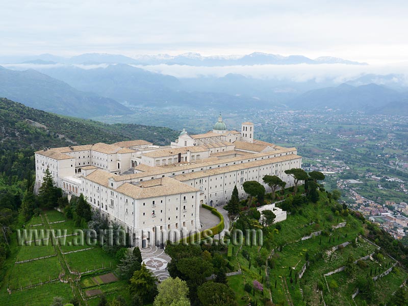 AERIAL VIEW photo of Montecassino Abbey, Cassino, Lazio, Italy. VEDUTA AEREA foto, Abbazia di Montecassino, Italia.