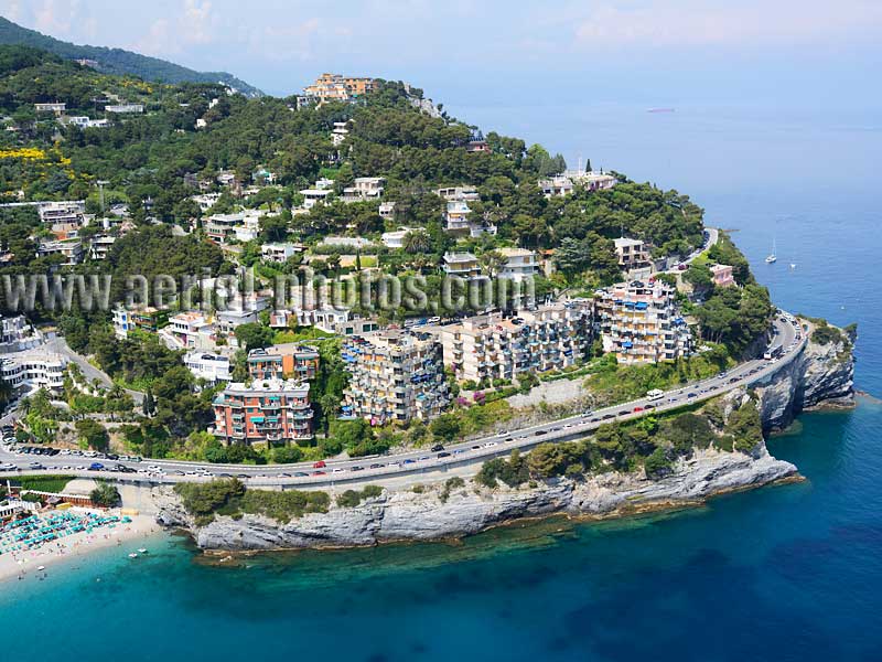 Aerial view, rocky promontory, Bergeggi seaside resort, Liguria, Italy. VEDUTA AEREA foto, Italia.
