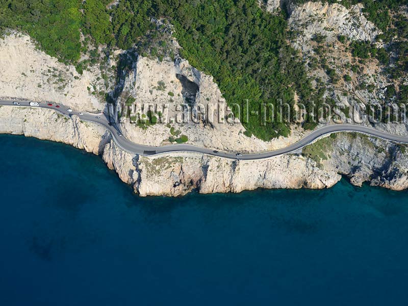 Aerial view, Capo Noli cliff, corniche, Via Aurelia road, Liguria, Italy. VEDUTA AEREA foto, Italia.