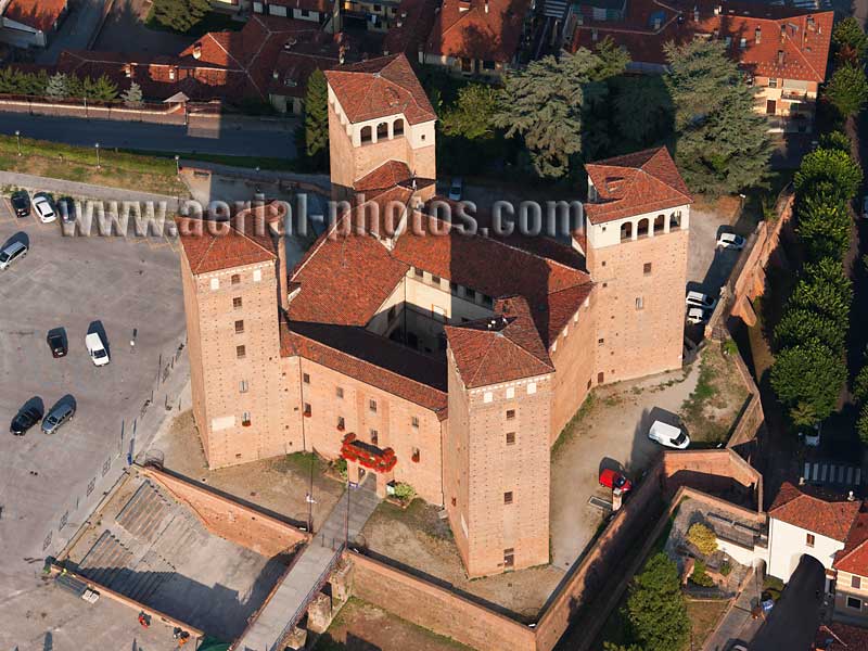 Aerial view, Fossano Castle, Piedmont, Italy. VEDUTA AEREA foto, Castello di Fossano, Piemonte, Italia.