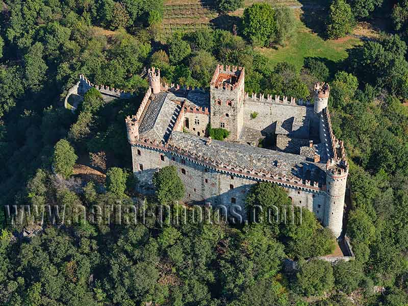 AERIAL VIEW photo of Neghino Fort in Vinadio, Piedmont, Italy. VEDUTA AEREA foto.