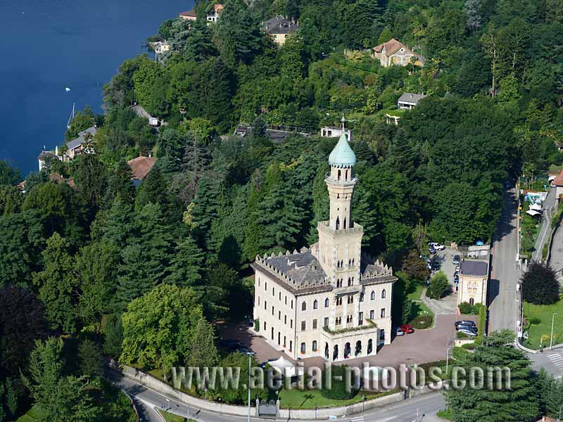 Aerial view, Villa Crespi, Orta San Giulio, Lake Orta, Piedmont, Italy. VEDUTA AEREA foto.