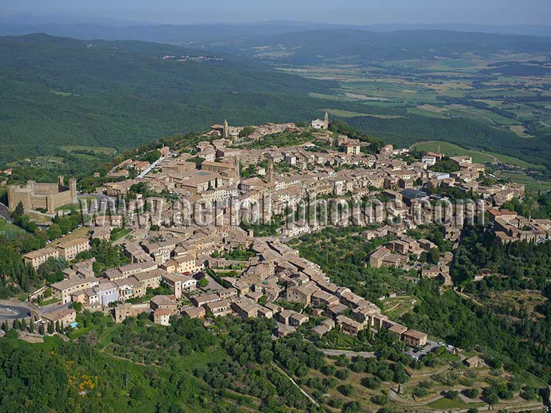 AERIAL VIEW photo of Montalcino, Tuscany, Italy. VEDUTA AEREA foto, Toscana, Italia.