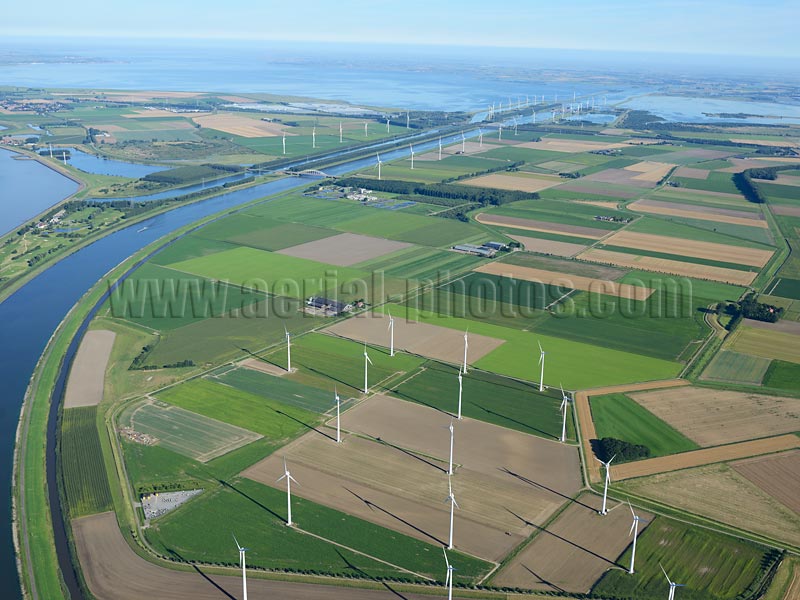 AERIAL VIEW photo of farmland and wind turbines, North Brabant, Netherlands. LUCHTFOTO bouwland, windturbine, Noord-Brabant, Nederland.