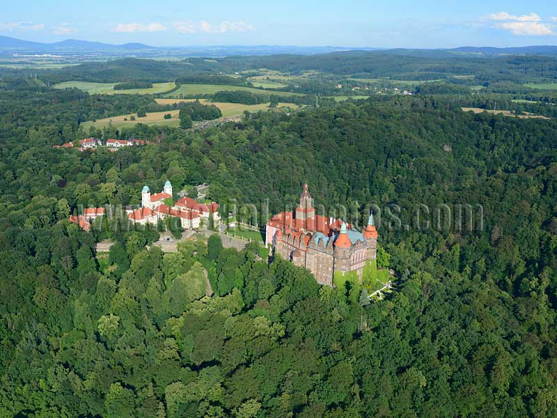 Aerial view, Ksiaz Castle, Lower Silesian Province, Walbrzych, Poland. FOTOGRAFIA LOTNICZA Zamek Książ, Polska.