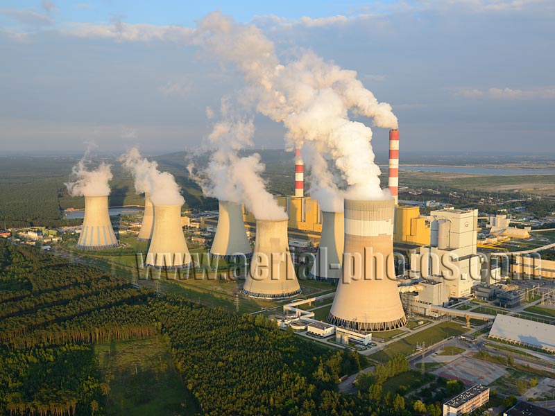 Aerial view, chimneys, Bełchatów Power Station, Poland. FOTOGRAFIA LOTNICZA Elektrownia, Polska.